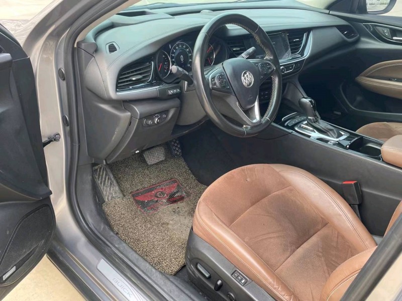 徐州18年别克君威5