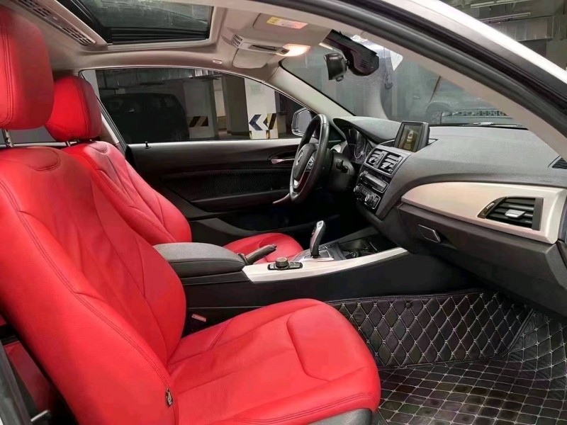 成都18年宝马2系8