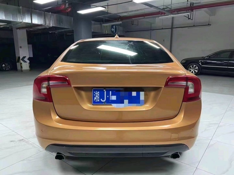 成都12年沃尔沃S60L4