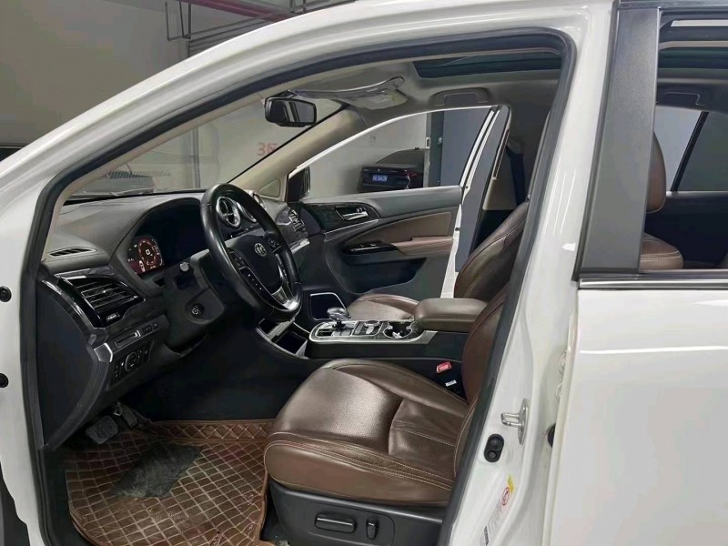 成都16年比亚迪唐4