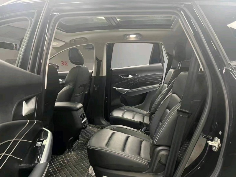 成都21年江淮思皓X88