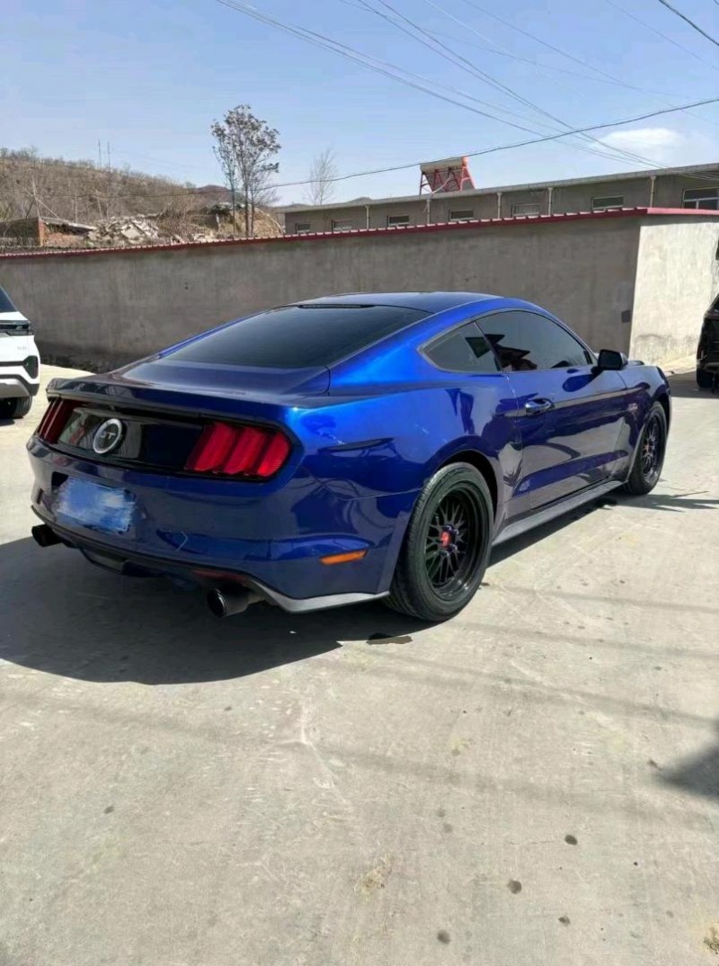 邢台16年福特野马4