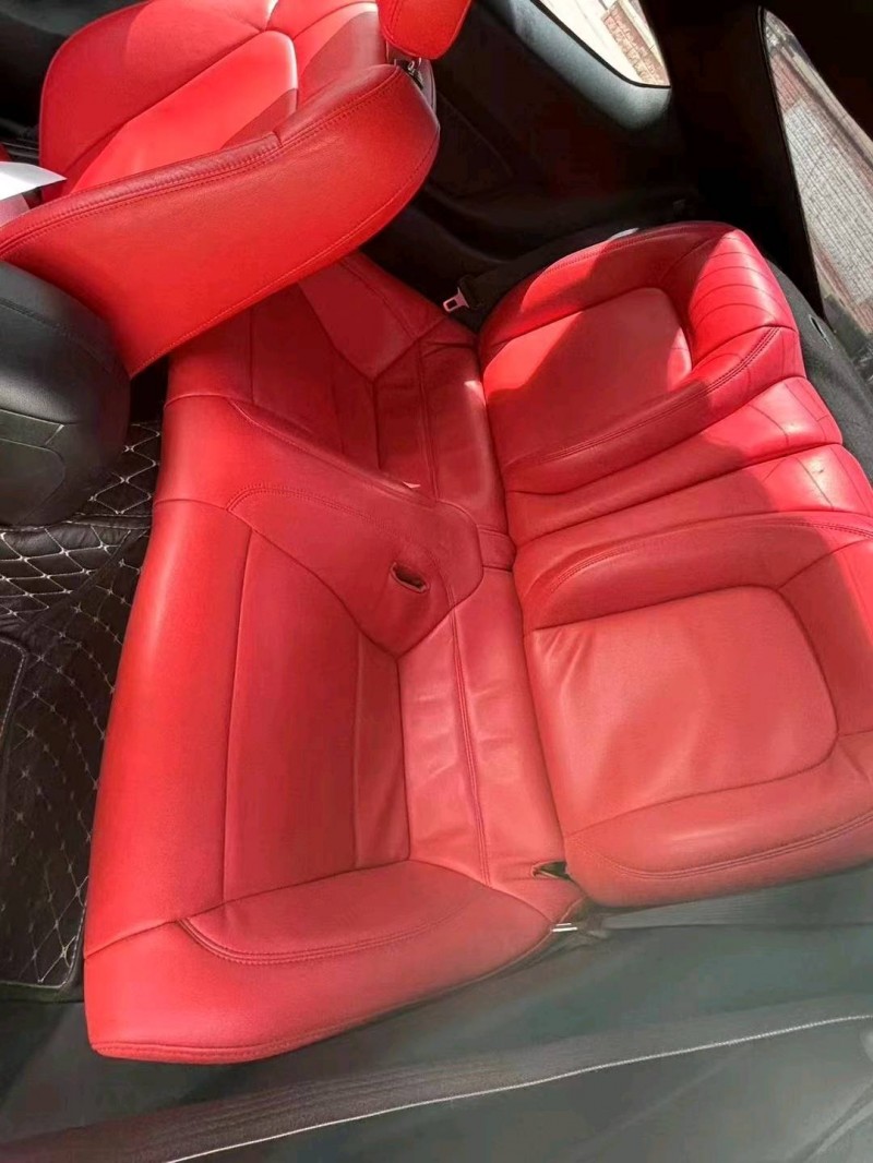 邢台16年福特野马8