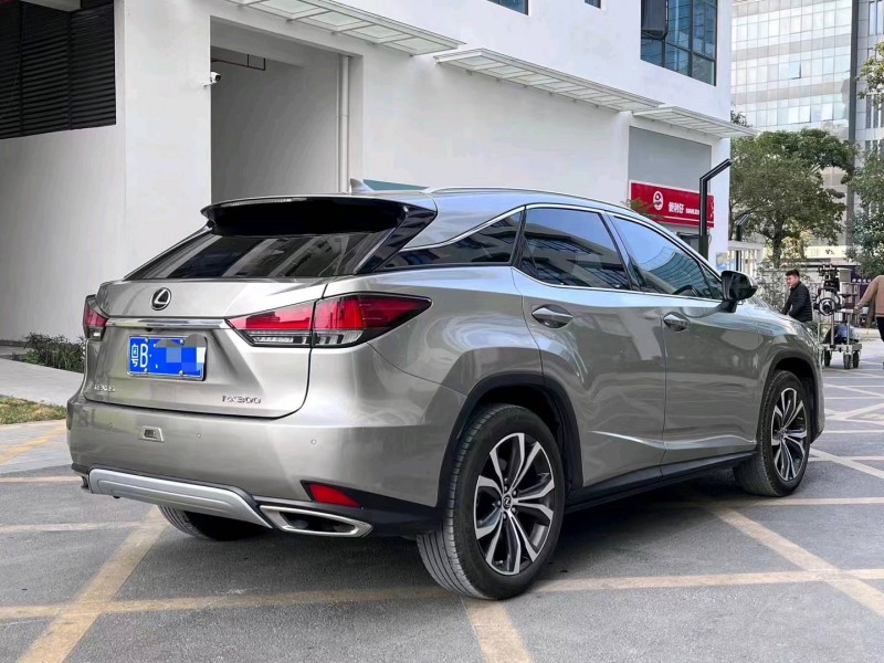 珠海21年雷克萨斯RX7