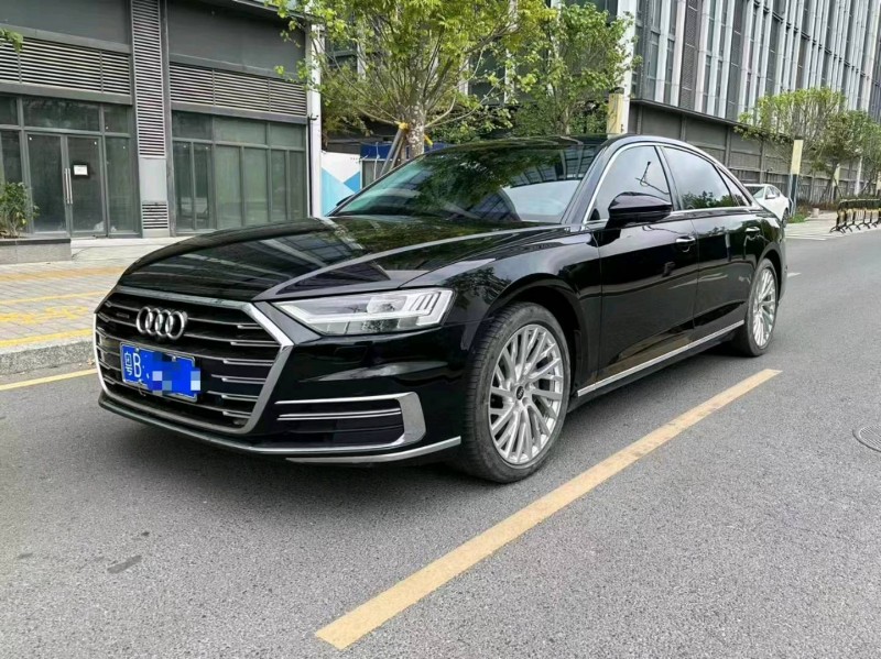 汕头22年奥迪A8L2