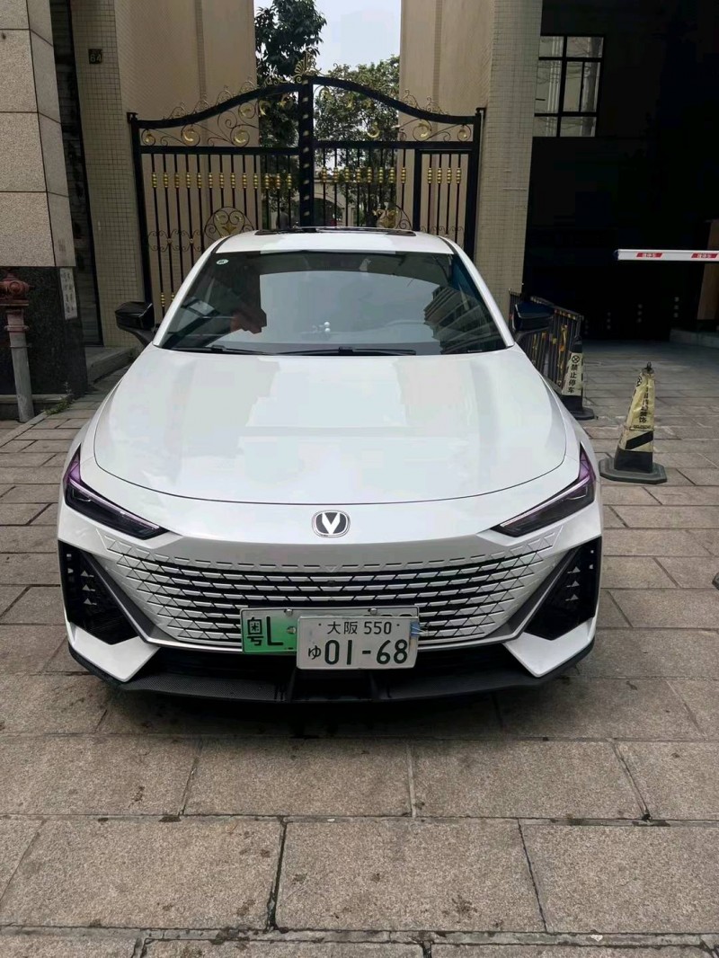 汕头23年长安汽车UNI-V1