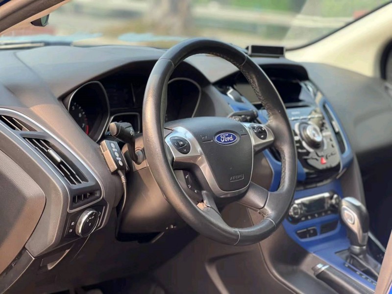 汕头15年福特福克斯4