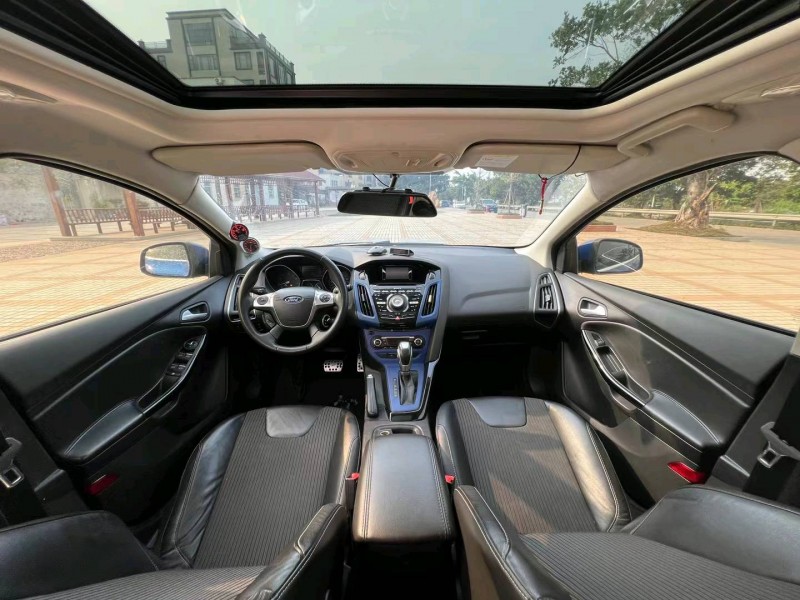 汕头15年福特福克斯6