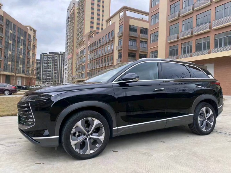 珠海23年比亚迪护卫舰6