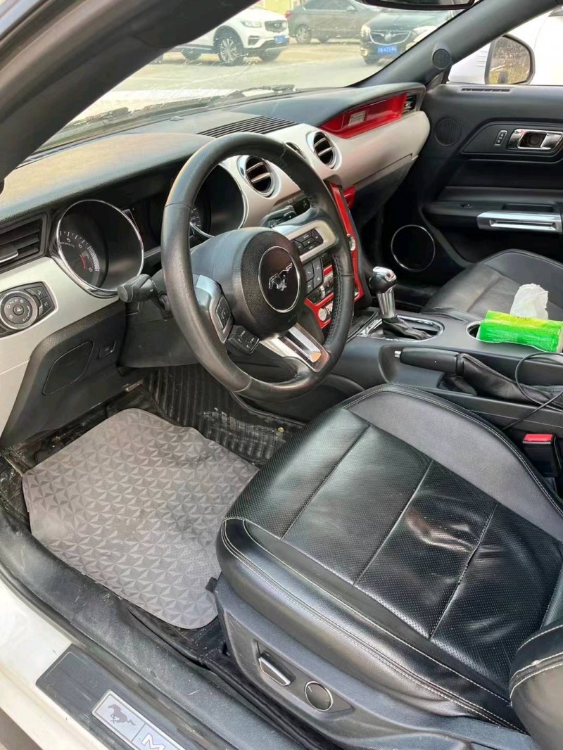 徐州15年福特野马6