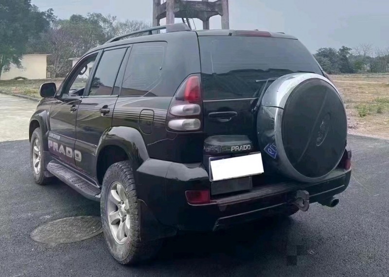 汕头07年丰田普拉多4
