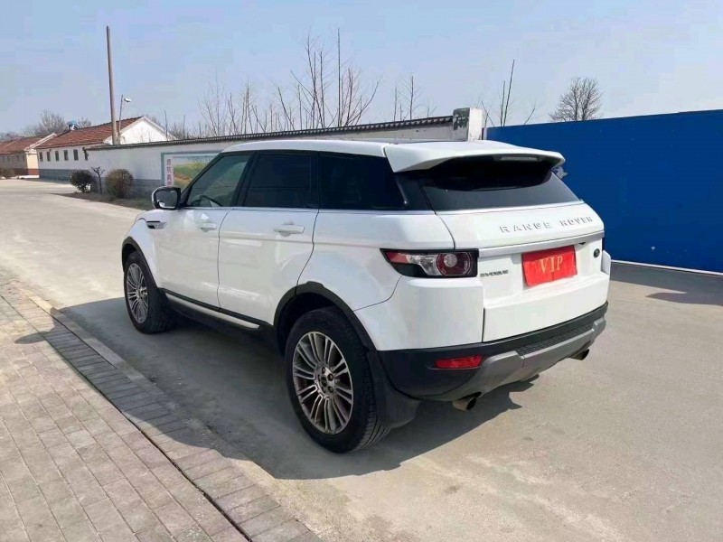 东营12年路虎极光7