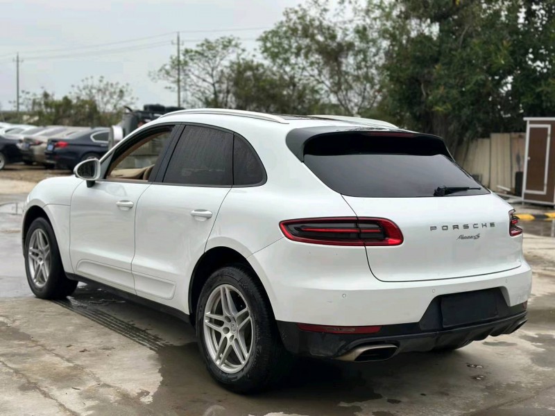 广州16年保时捷Macan8