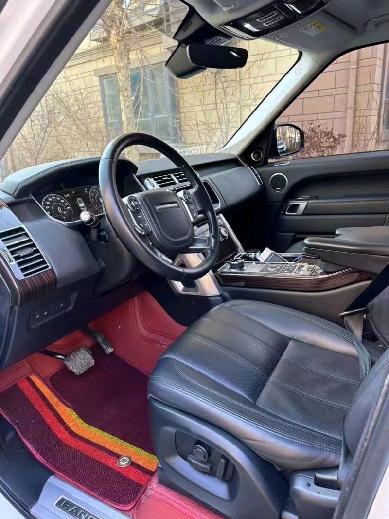 东营17年路虎揽胜行政2