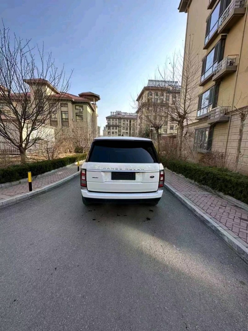 东营17年路虎揽胜行政9