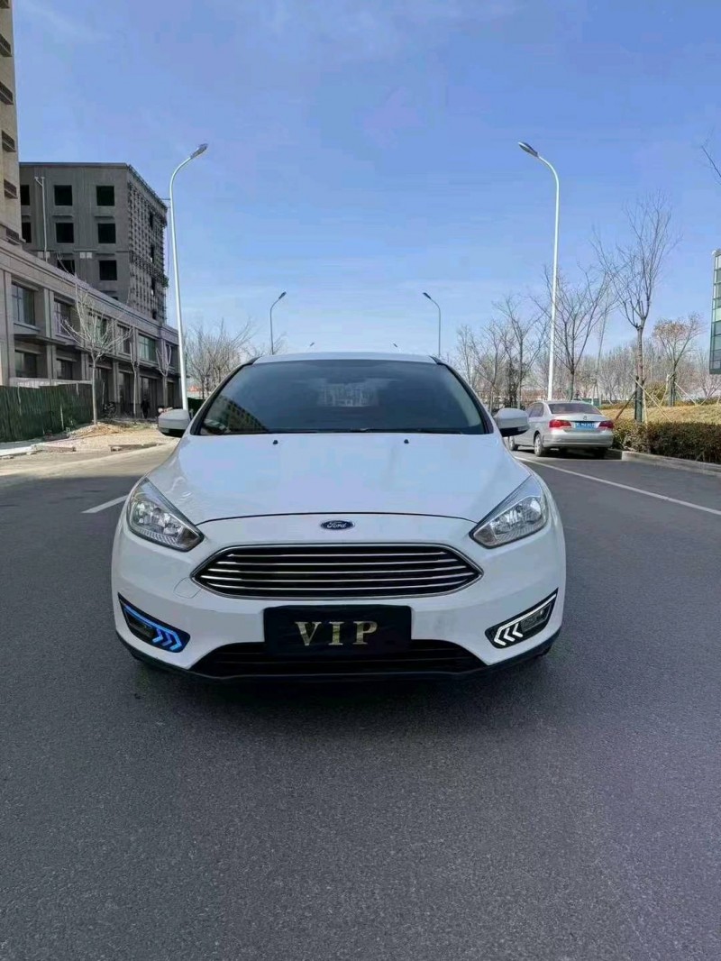 东营17年福特福克斯1