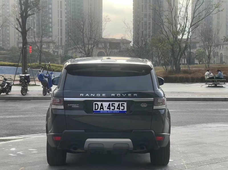 佛山15年路虎揽胜运动8