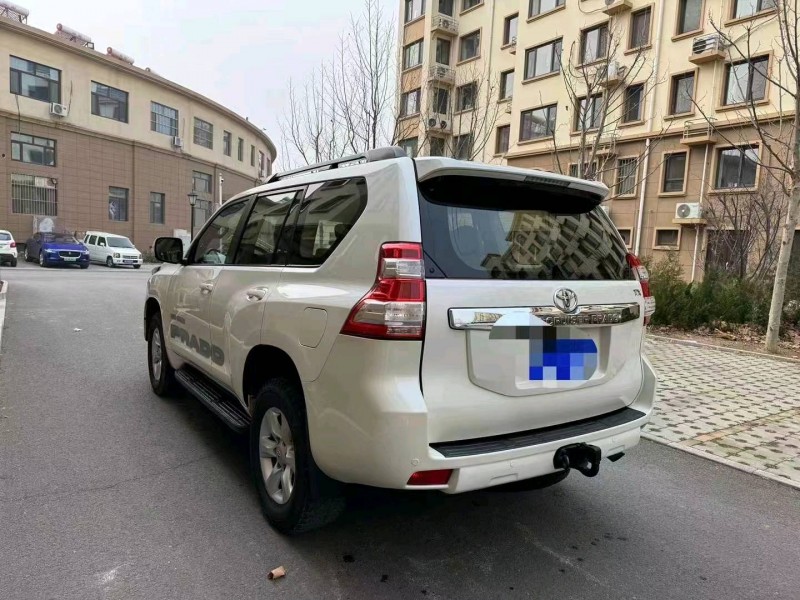 邯郸12年丰田普拉多3