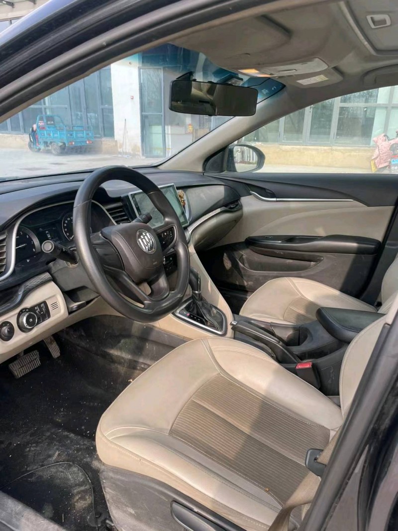 徐州16年别克威朗6