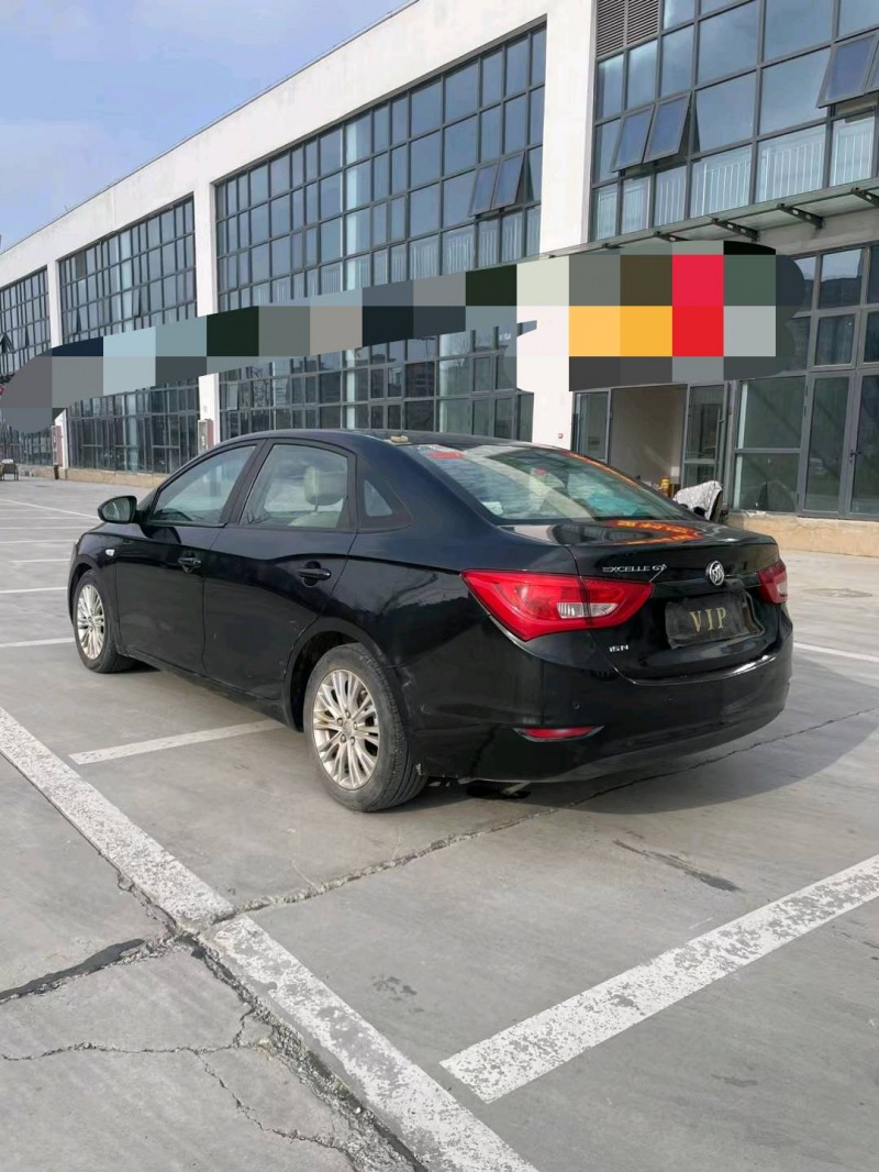 徐州16年别克威朗9