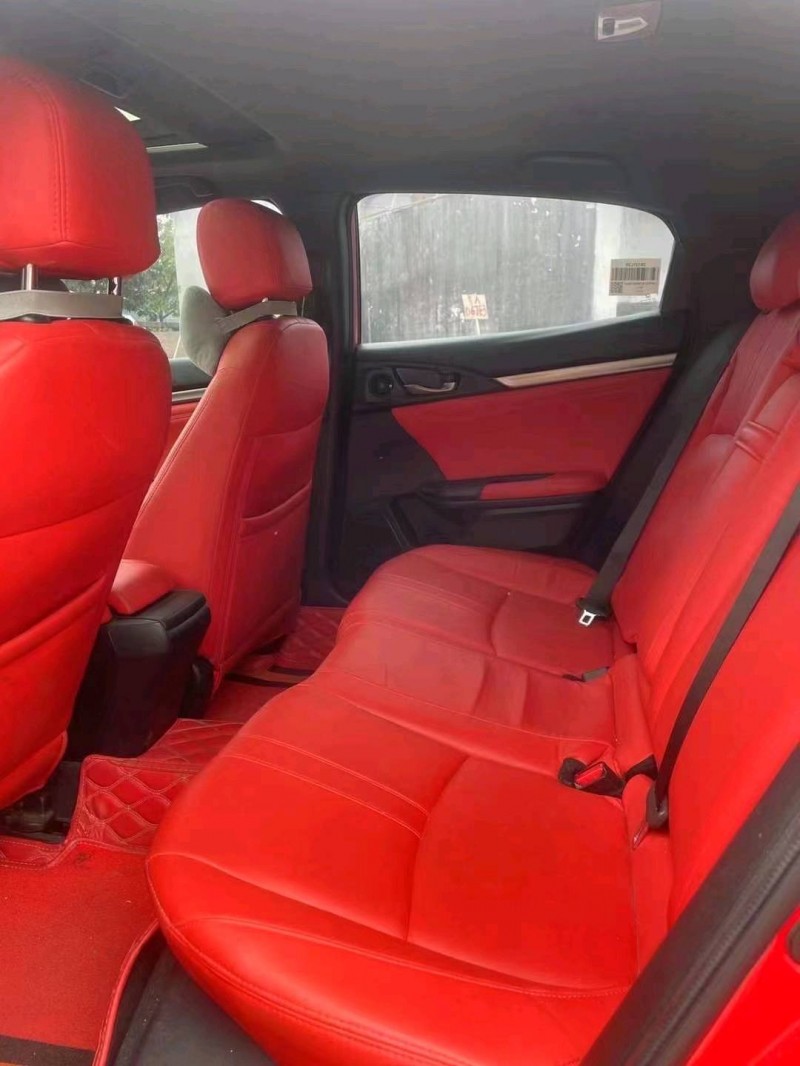 深圳22年本田思域8