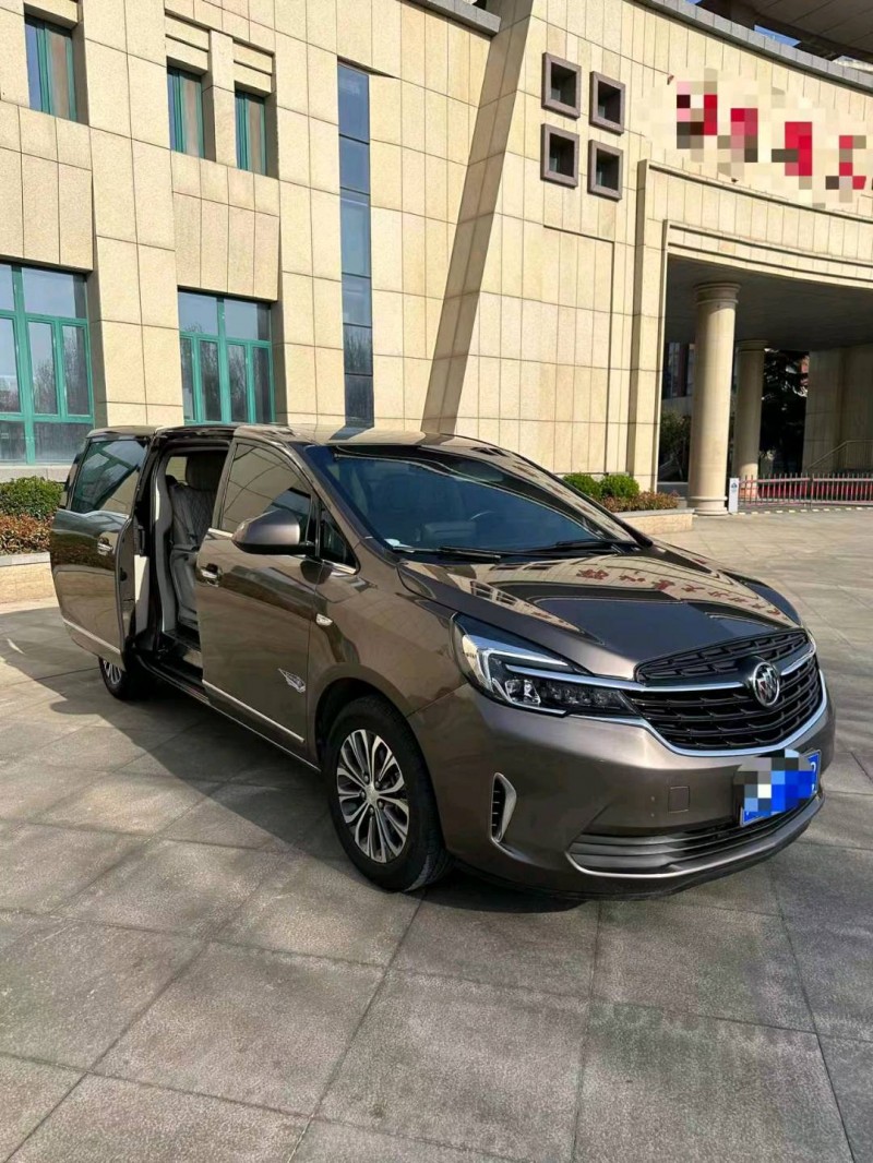 菏泽21年别克GL82