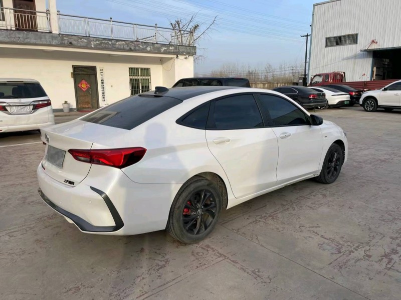 徐州22年别克威朗8