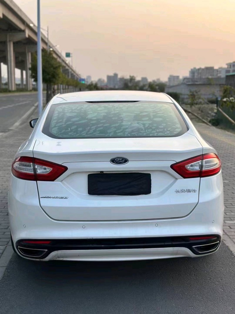 珠海16年福特蒙迪欧9