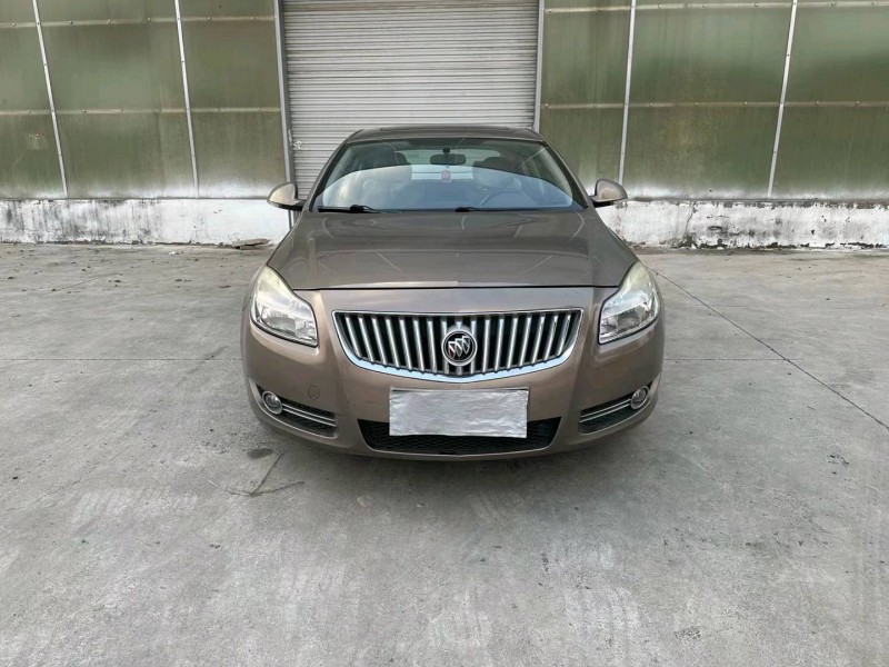 徐州12年别克君威1