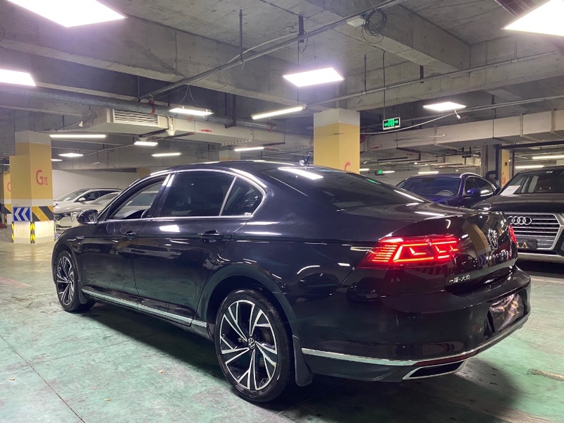 成都19年大众帕萨特7