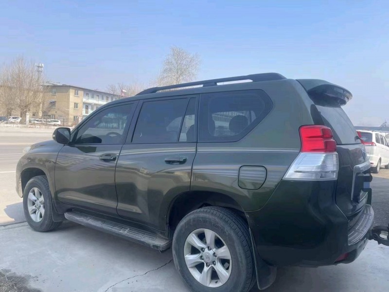 济南12年丰田普拉多7