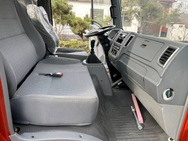 濟南21年卡車系列重汽豪沃7