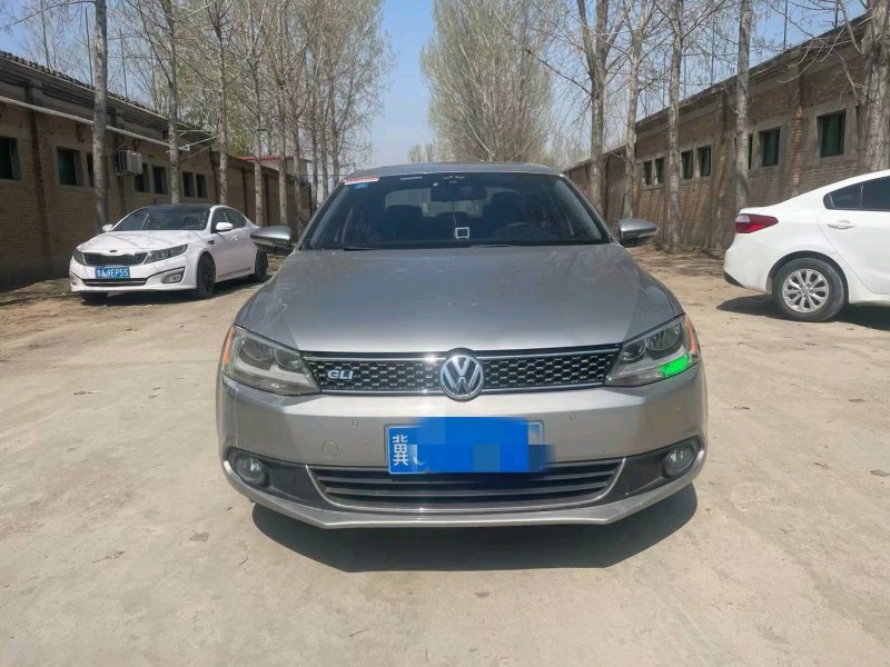 保定13年大众速腾1