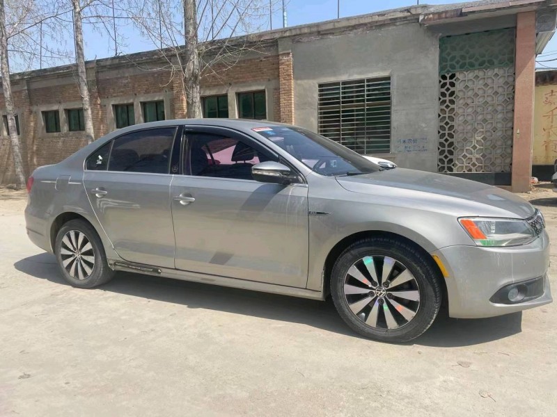 保定13年大众速腾2