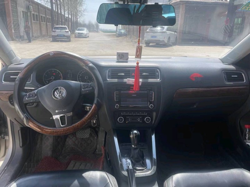 保定13年大众速腾6