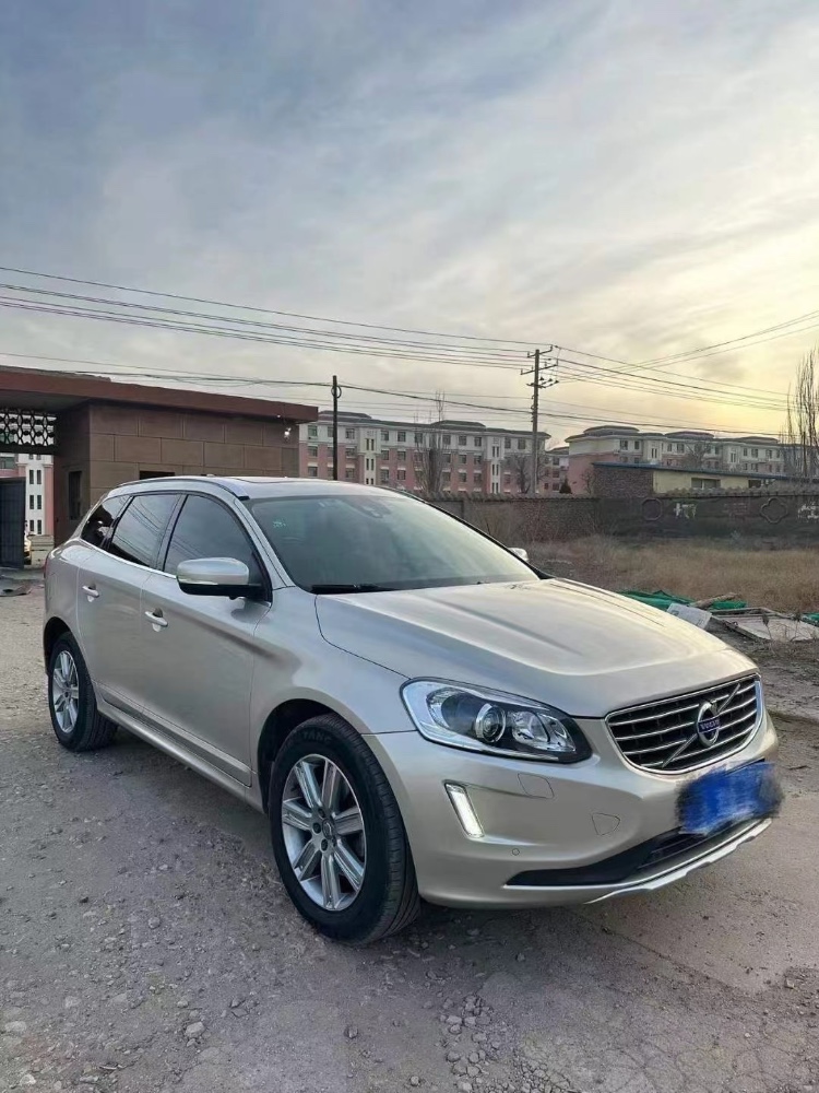 包頭17年沃爾沃XC608