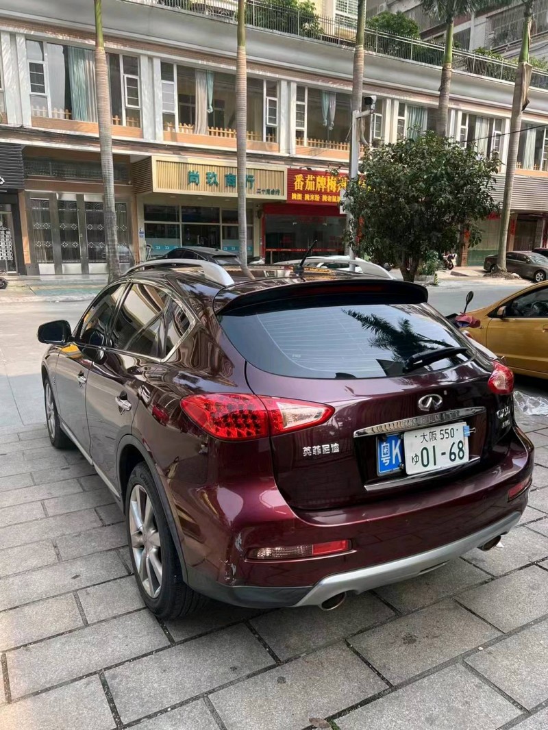 汕頭17年英菲尼迪QX504