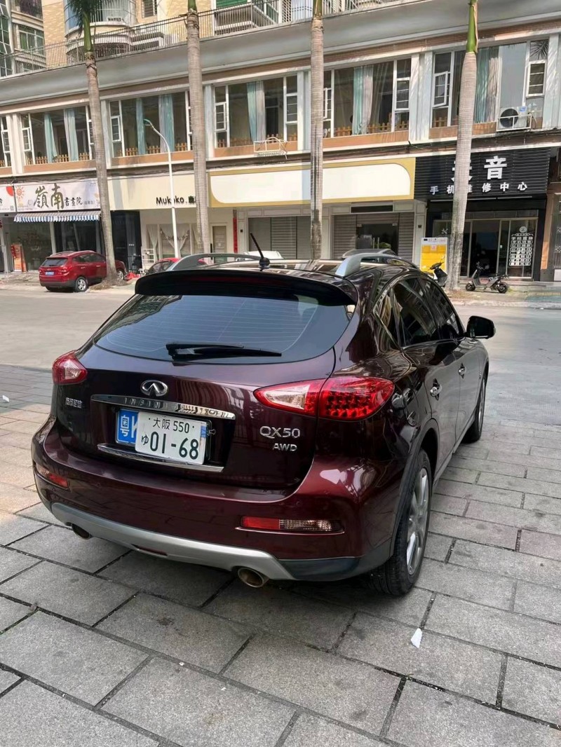 汕頭17年英菲尼迪QX505