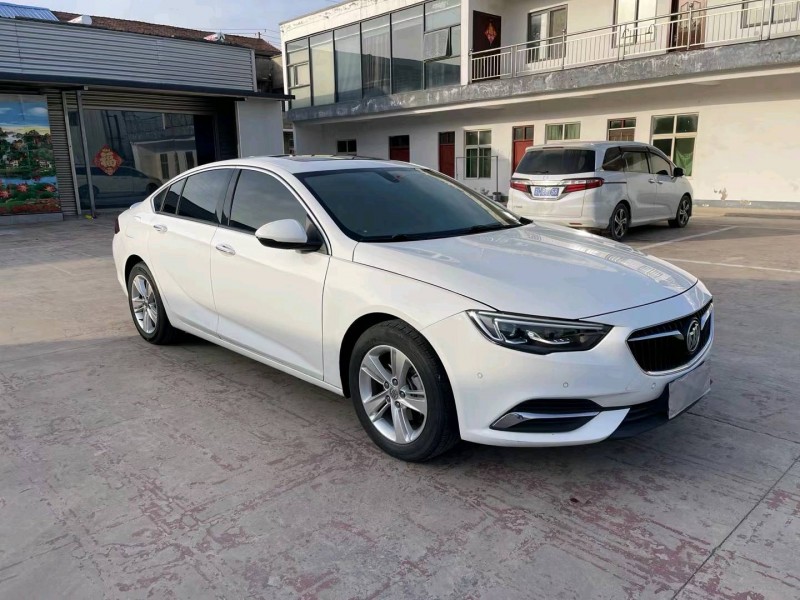 徐州19年别克君威6