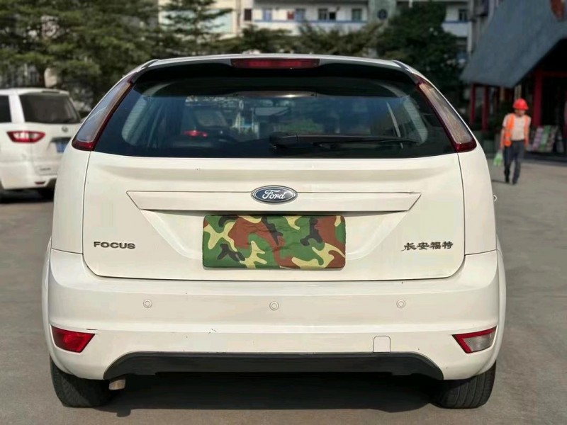 东莞14年福特福克斯9