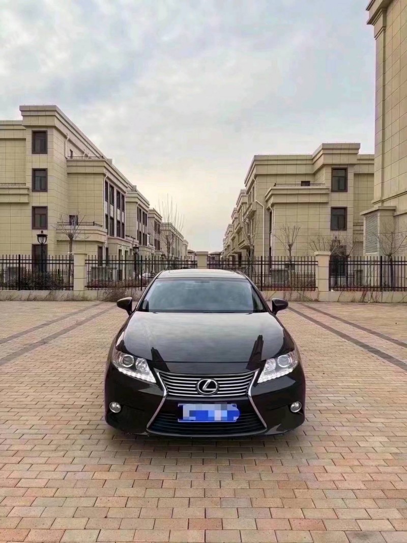 济南14年雷克萨斯ES1