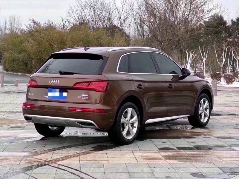 济南19年奥迪Q56