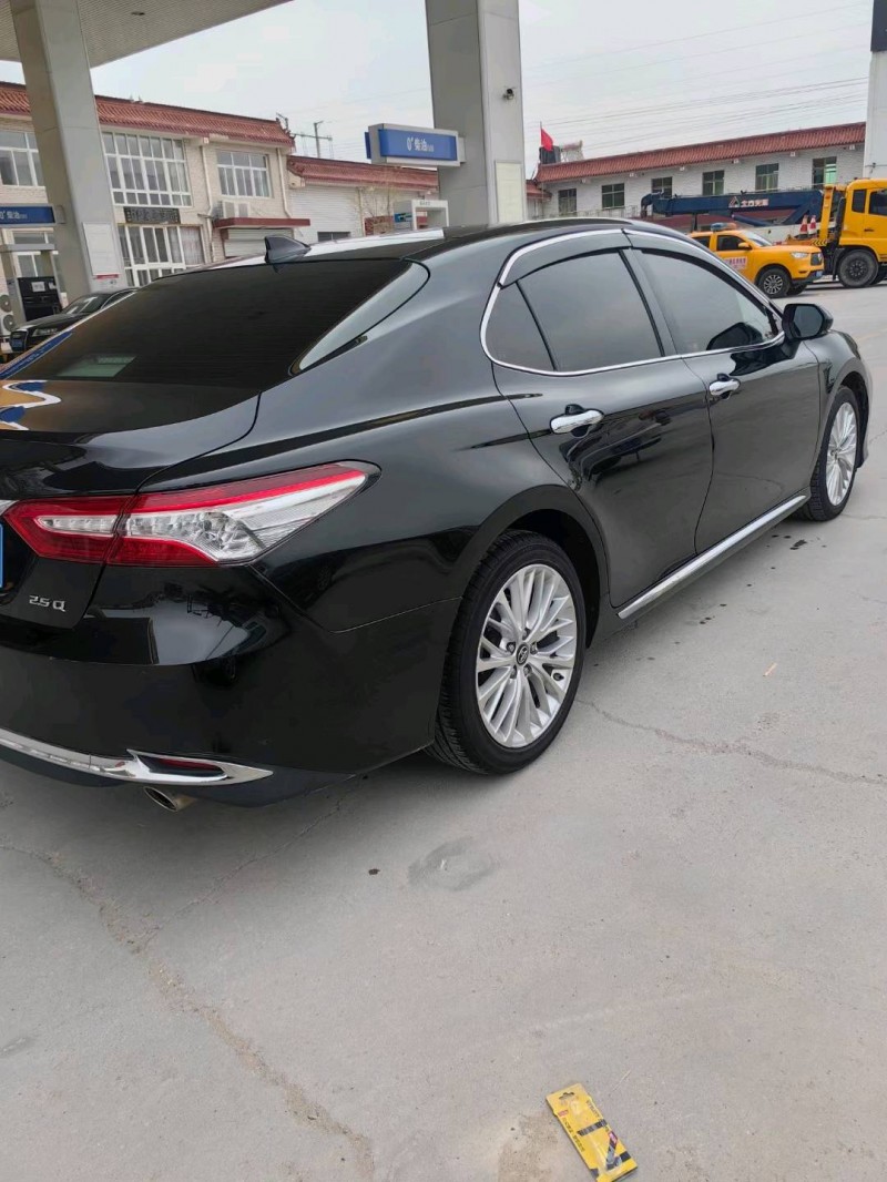 保定18年丰田凯美瑞7