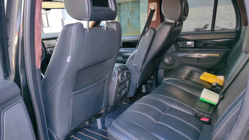 保定11年路虎揽胜运动5