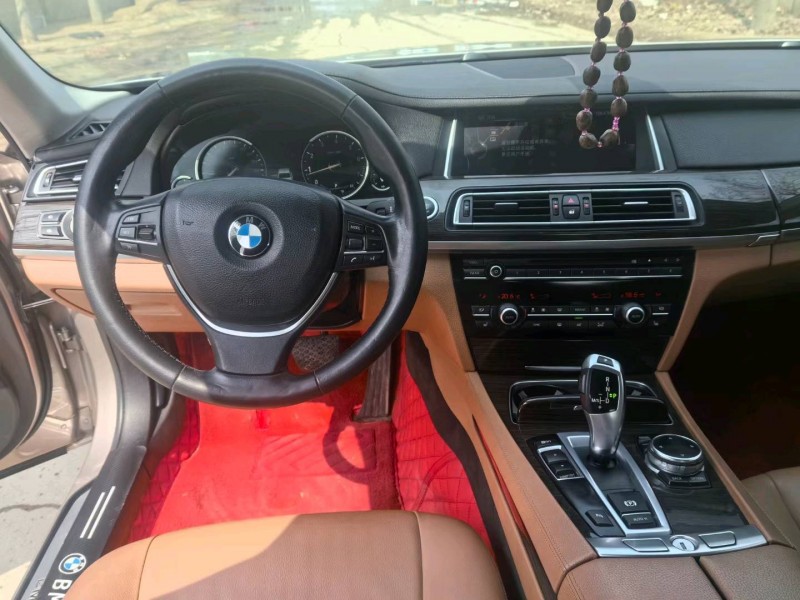 保定14年宝马7系6