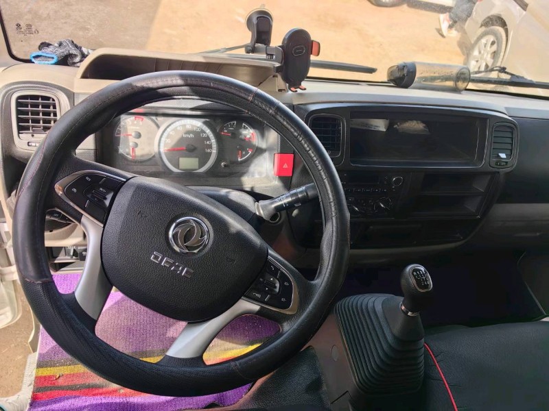 保定23年东风多利卡7