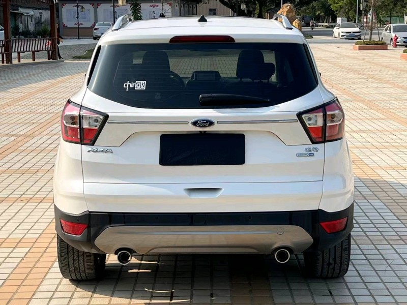 汕头19年福特翼虎8