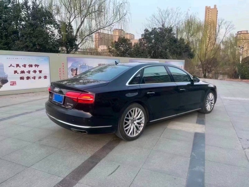 枣庄16年奥迪A8L7