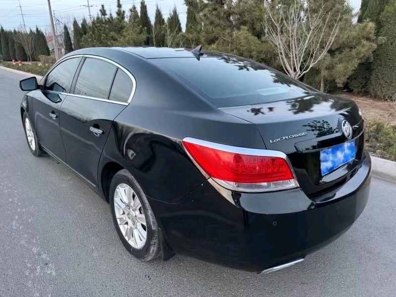 东营13年别克君越8