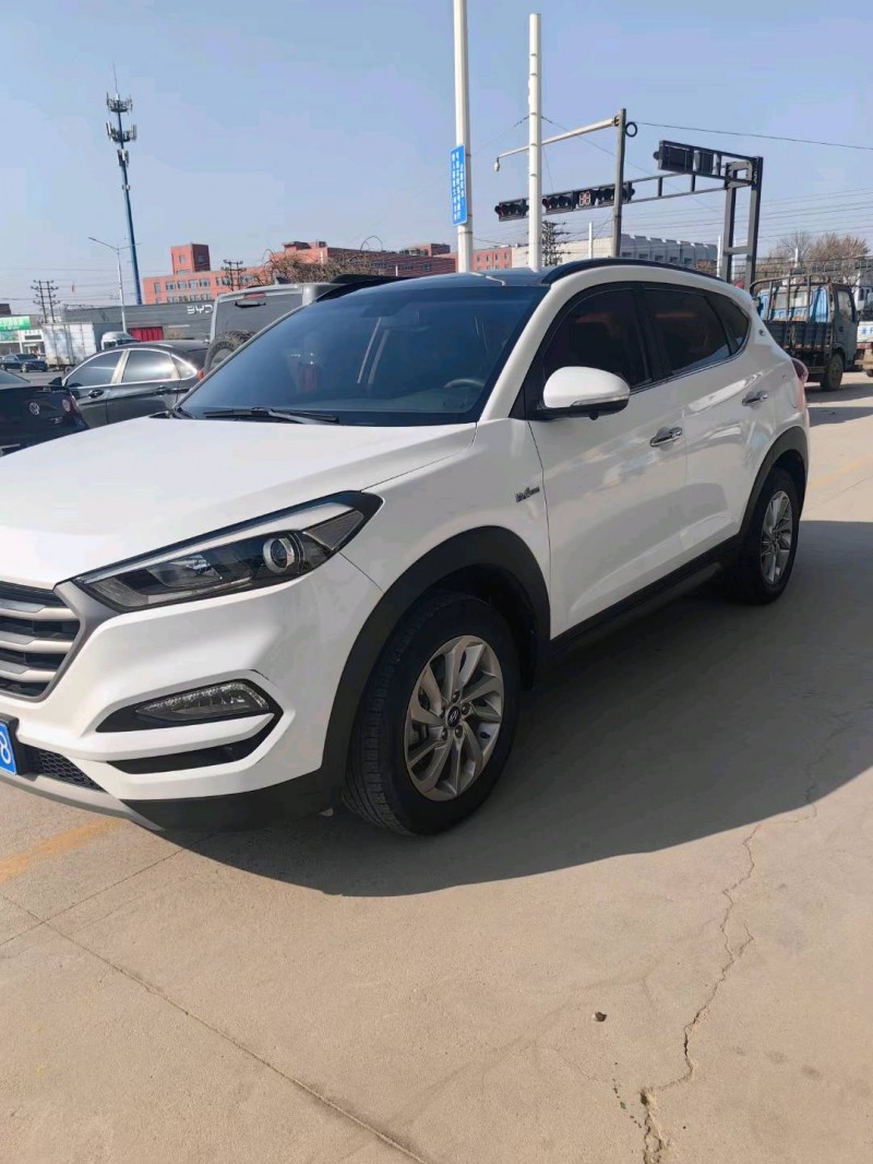 保定17年现代途胜3